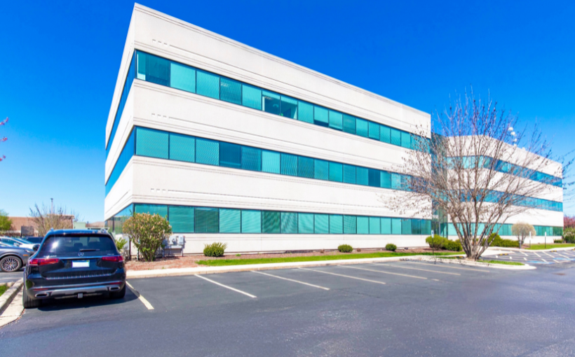 Greenstone Partners Facilitates Sale of Naperville Medical Office Building