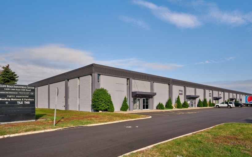 CBRE Facilitates Sale and Financing of 220,000-Square-Foot Industrial Portfolio in the Midwest