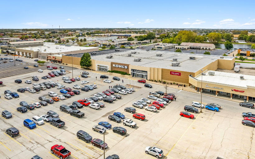 Cushman & Wakefield Facilitates Sale of Retail Plaza in Springfield