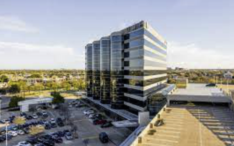 Preston Plaza Set for Auction