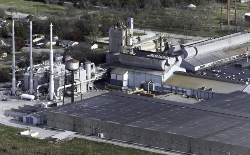 Keating Acquires Closed 1 Million-Square-Foot Glass Plant in Waco