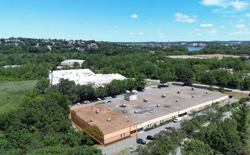 Owner-User Acquires Vacant Industrial Condo in Lawrence