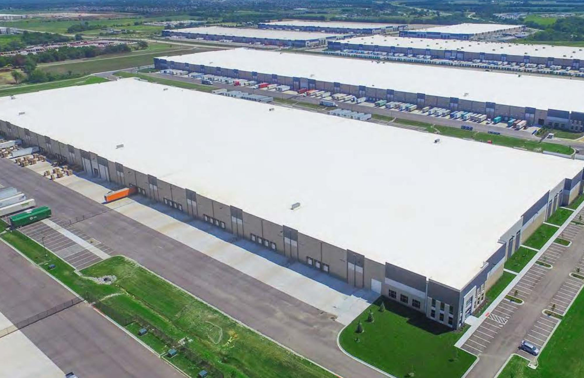 JLL Secures $54 Million for Industrial Portfolio in the Midwest