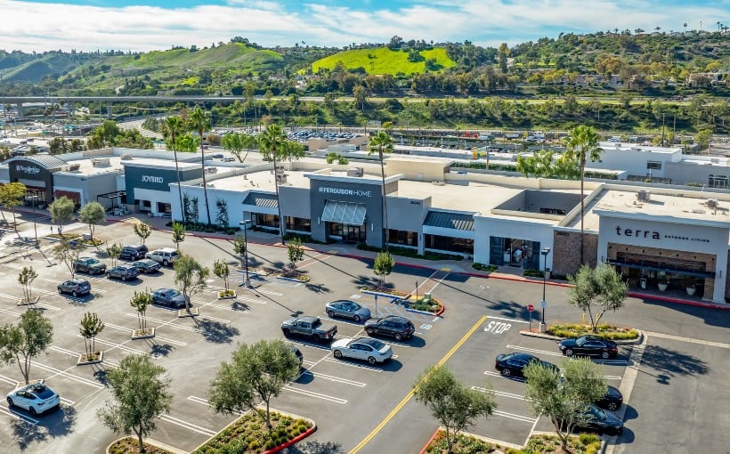 Hanley Secures Listing to Market Mission Viejo Lifestyle Center