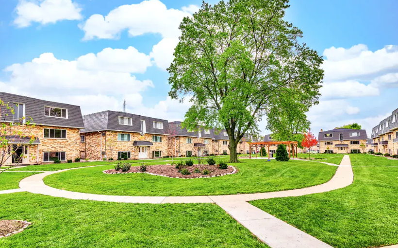 Greystone Provides $115M Financing for Suburban Chicago Multifamily
