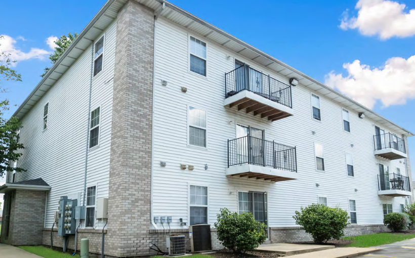 Northmarq Facilitates Sale of 165-Unit Multifamily Property in Bloomington