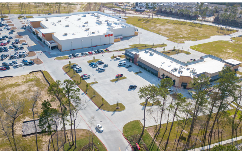 Stratus Finalizes Sale of Kingwood Retail Center for Close to $61 Million