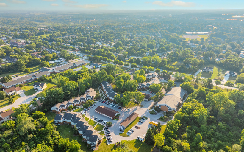 CBRE Facilitates Sale of 144-Unit Multifamily Community in Milwaukee