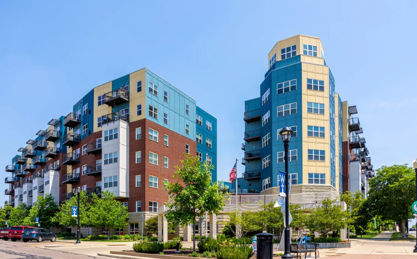 Inland Fully Subscribes $120M Chicagoland Multifamily DST
