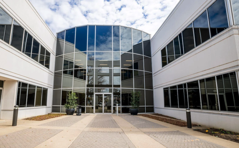 TXRE Offloads 83K-SF Arlington Office Building