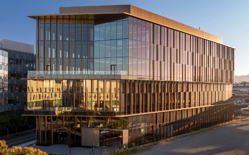 Gladstone Institutes Expands with Lease at Mission Bay Megacampus