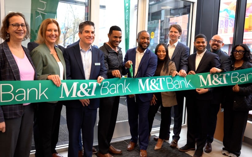 M&T Cuts Ribbon on Bank Branch in Mott Haven