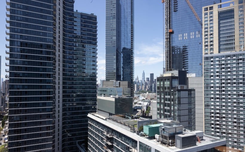 LIC Multifamily Tower Secures $111M Bridge Loan from PGIM