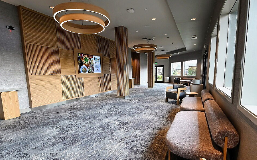 Flexible Meeting Space Project Near Portland Airport Opens