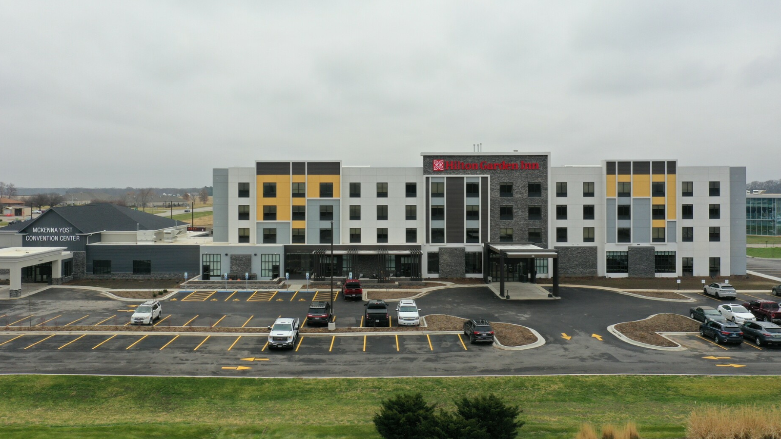 Illinois Hilton Garden Inn Sells for $17M to Local Hotel Operator