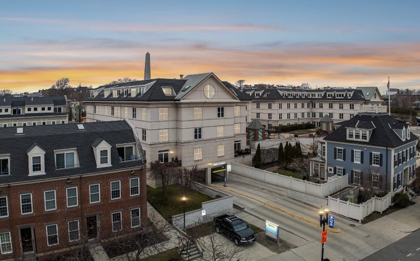 Florida Investor Acquires Nautica Parking Garage