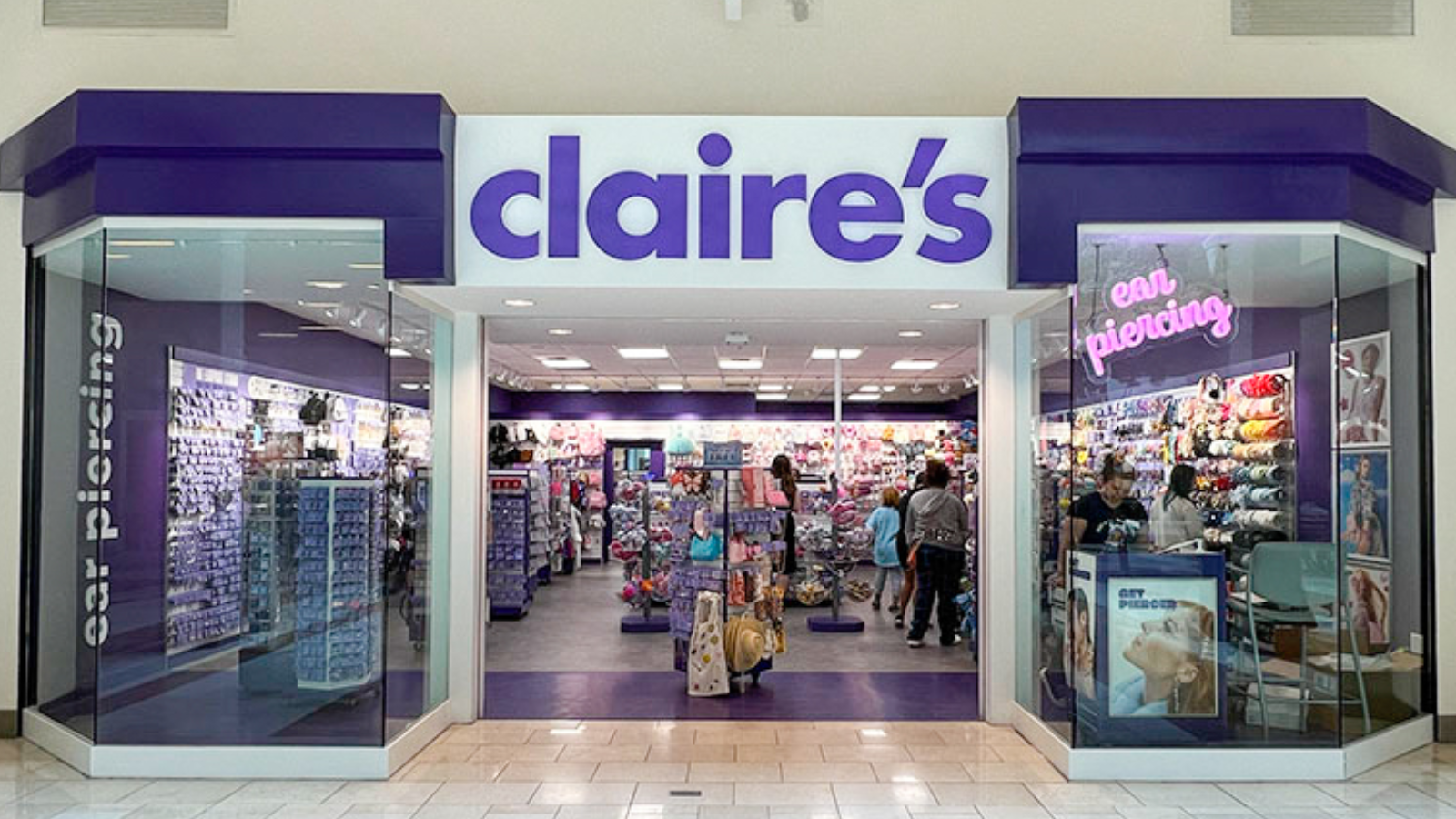 Newmark Arranges Claire’s Headquarters Lease in Rosemont