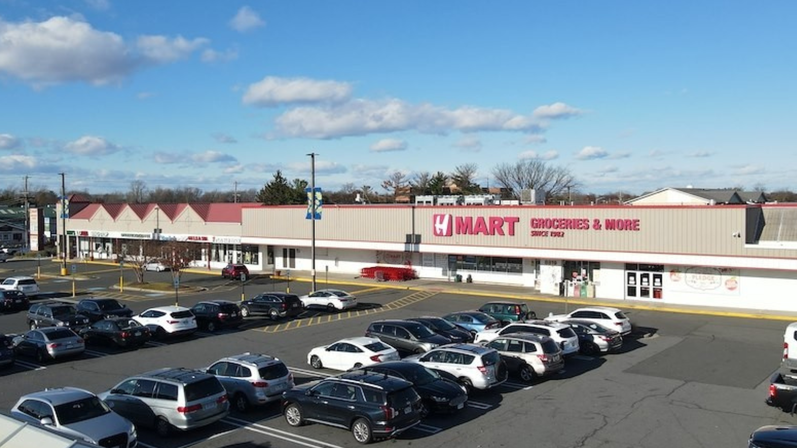 H Mart-Anchored Shopping Center in Northern Virginia Trades for $10M