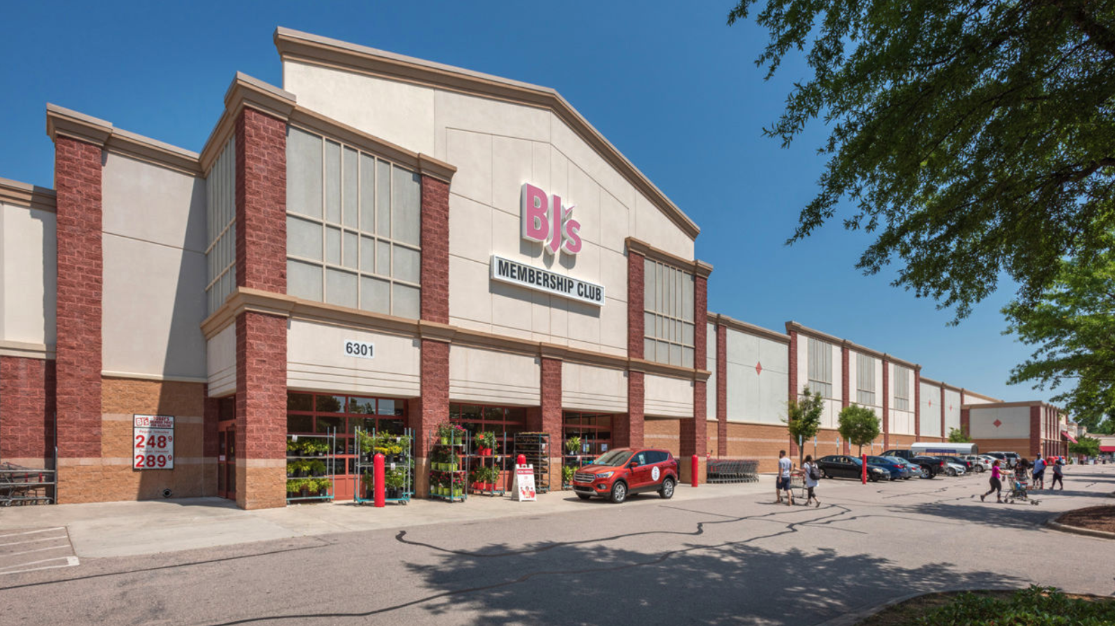 Finmarc Offloads Raleigh Shopping Center for $80.6M