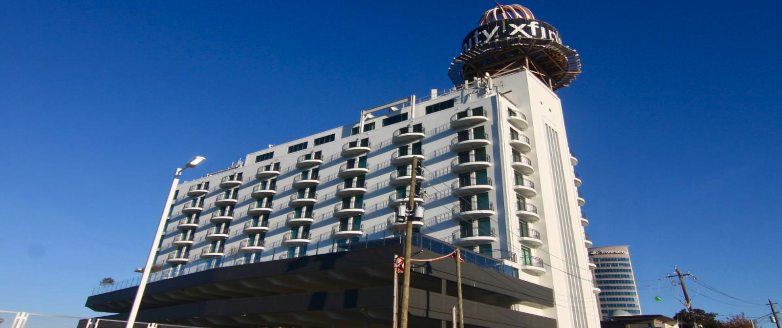 Iconic Atlanta Tower Trades Through Foreclosure