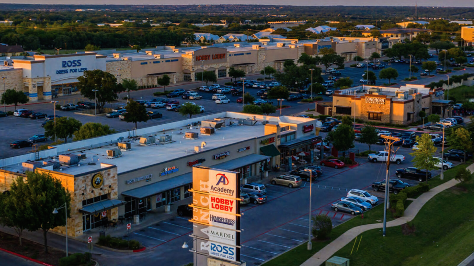 JV Acquires 441K-SF Cedar Park Retail Center