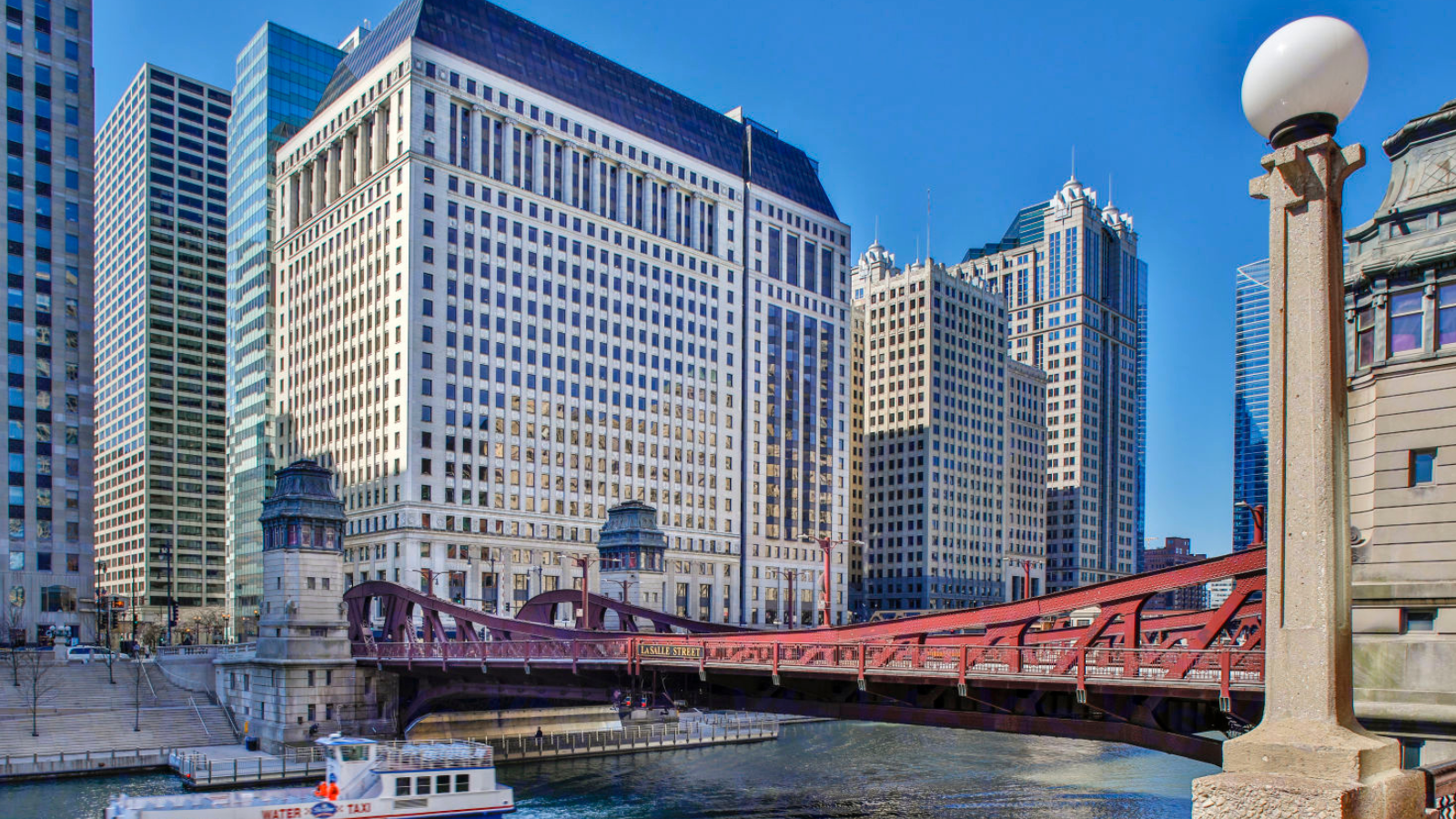 Huntington Bank Signs Lease Expansion at Chicago Office Tower
