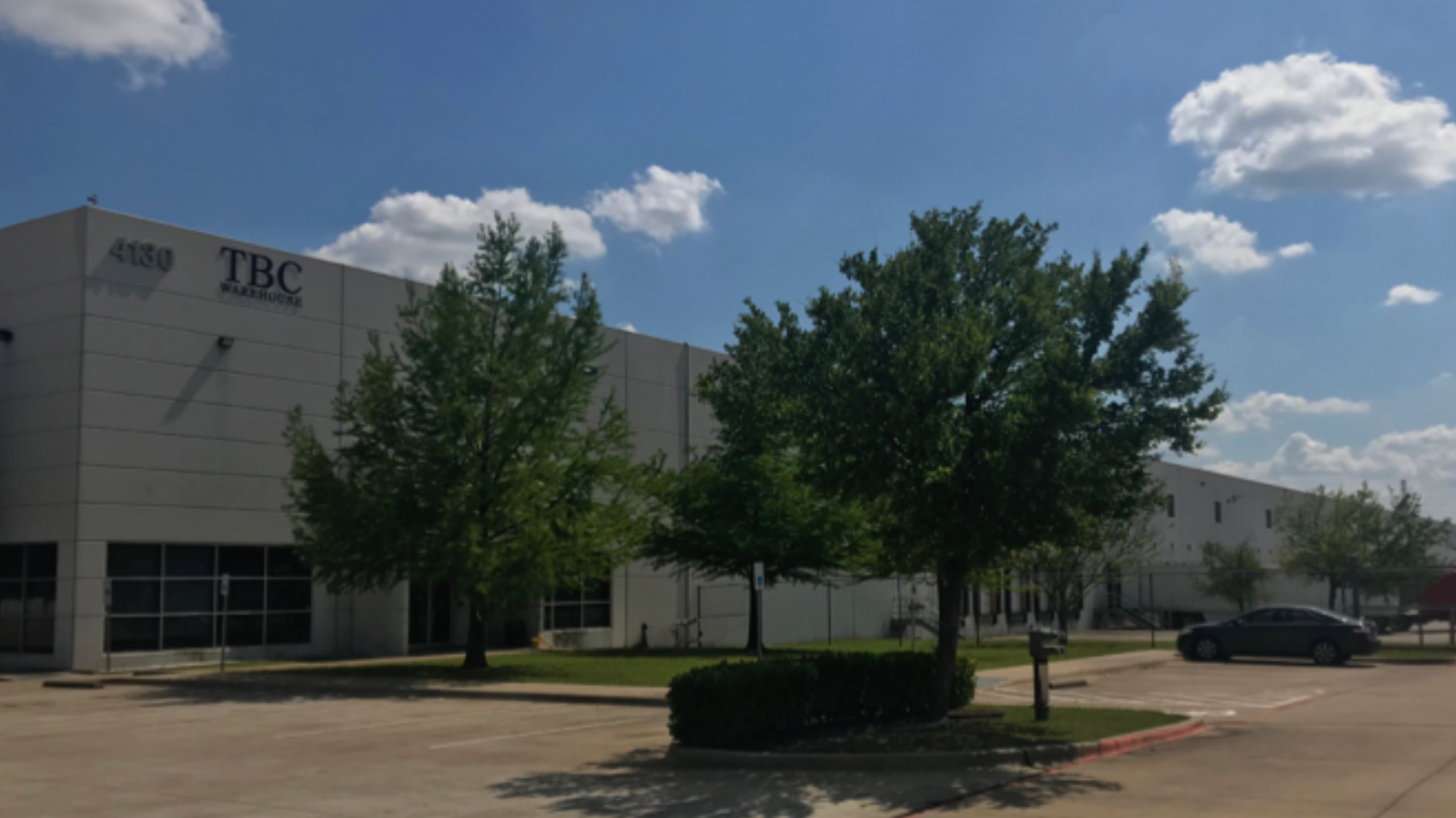 Nuveen Offloads 400K-SF Dallas Warehouse