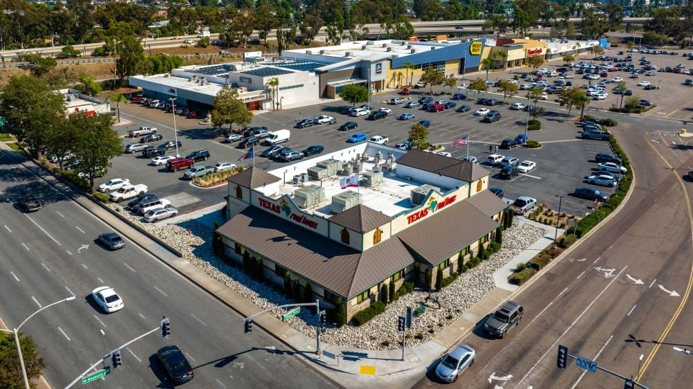Texas Family Office Snaps Up Grocery-Anchored El Cajon Retail