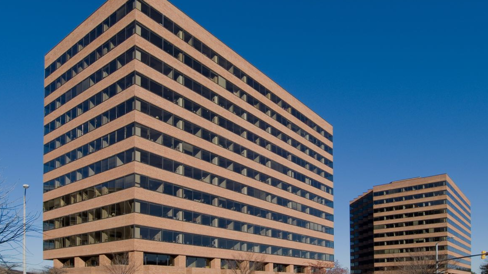 Lincoln Property Company Executes Leases at Arlington Office Campus