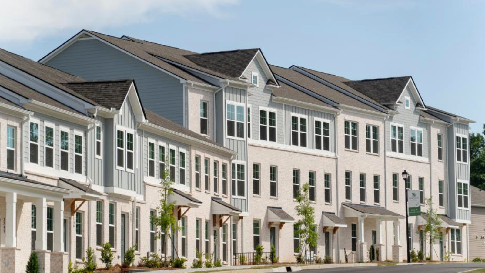 Crescent Debuts 151-Unit Lawrenceville BTR Community