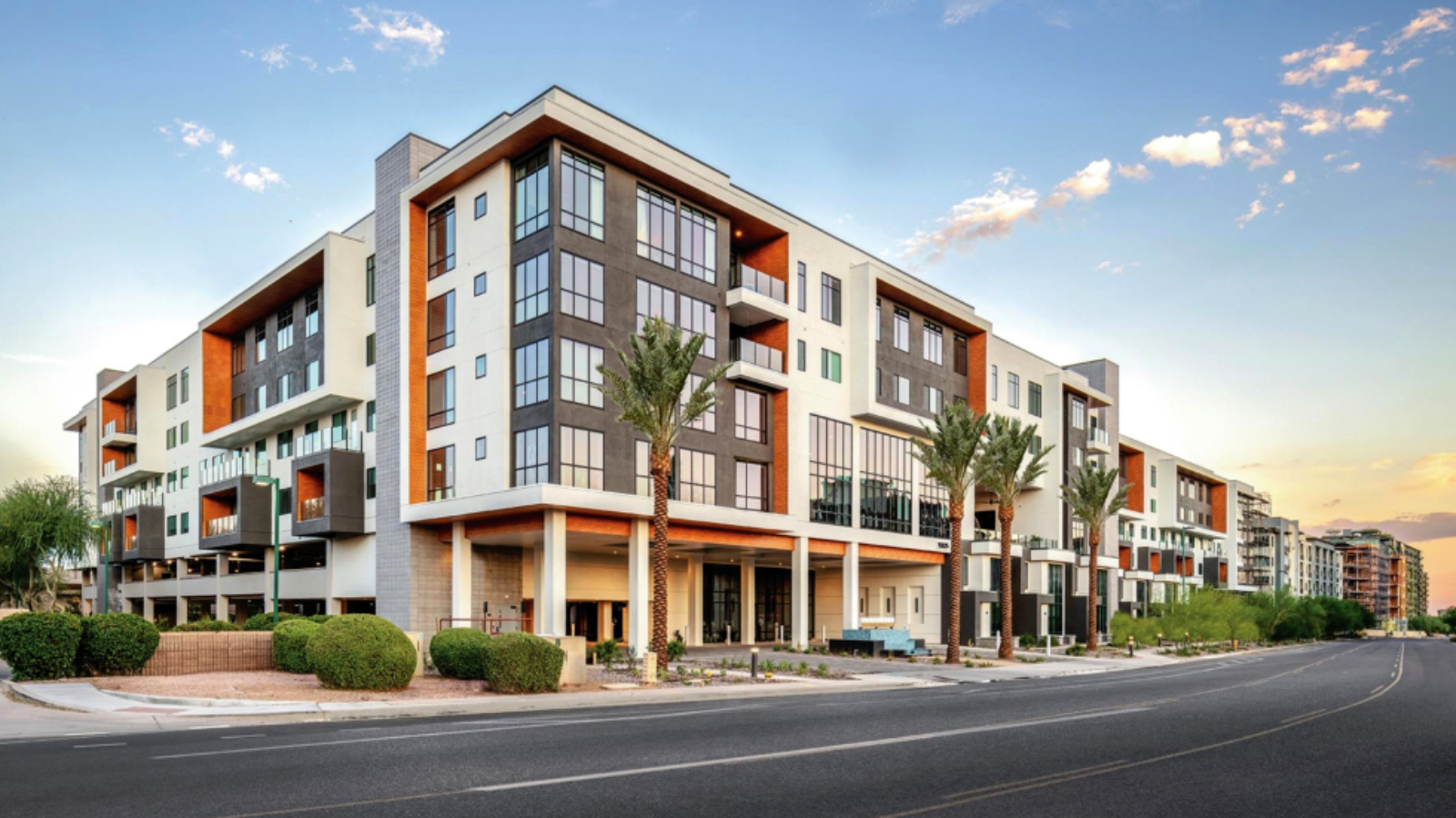 Quarterra Sells 290-Unit Kierland Rental Asset
