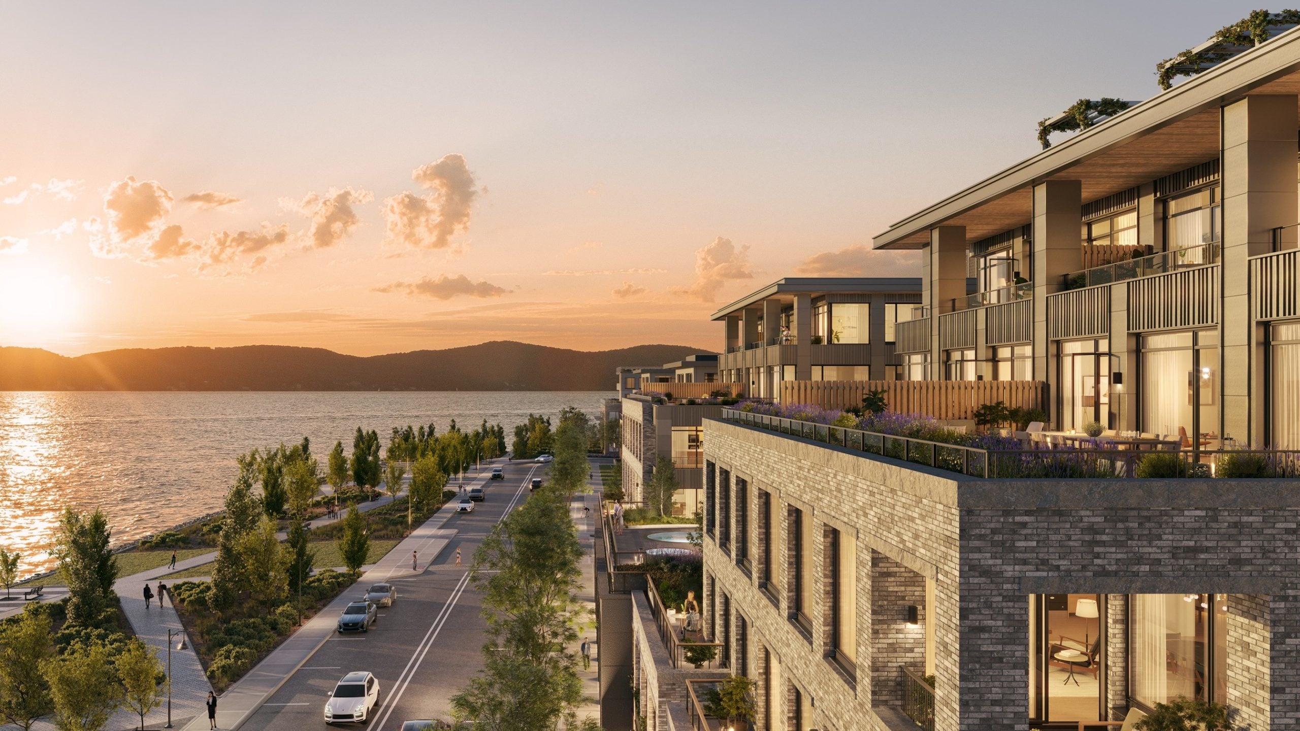 Rare Waterfront Dining Setting Comes Up for Lease or Sale