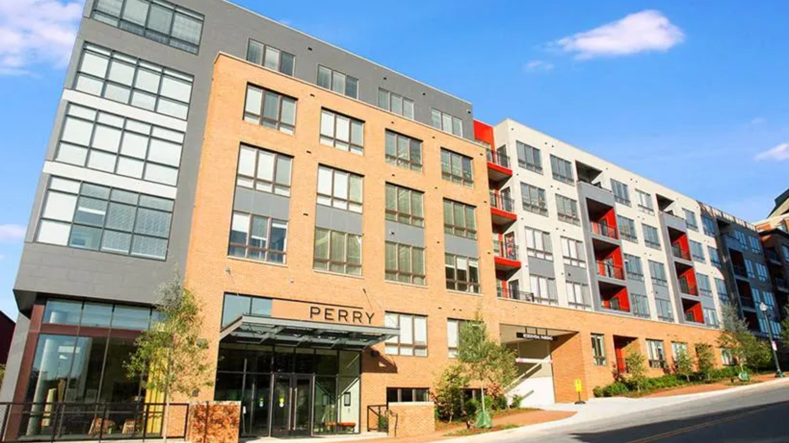 Sentinel Real Estate Acquires Luxury Apartment Community in Potomac