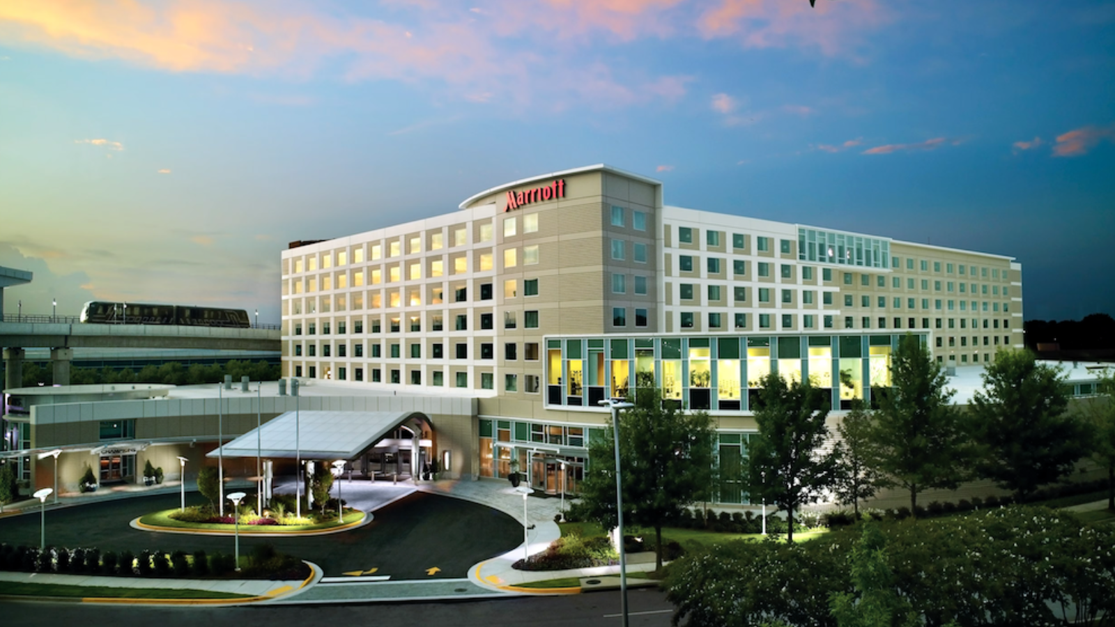 Machine-Led Team Acquires 641-Room Atlanta Airport Hotel