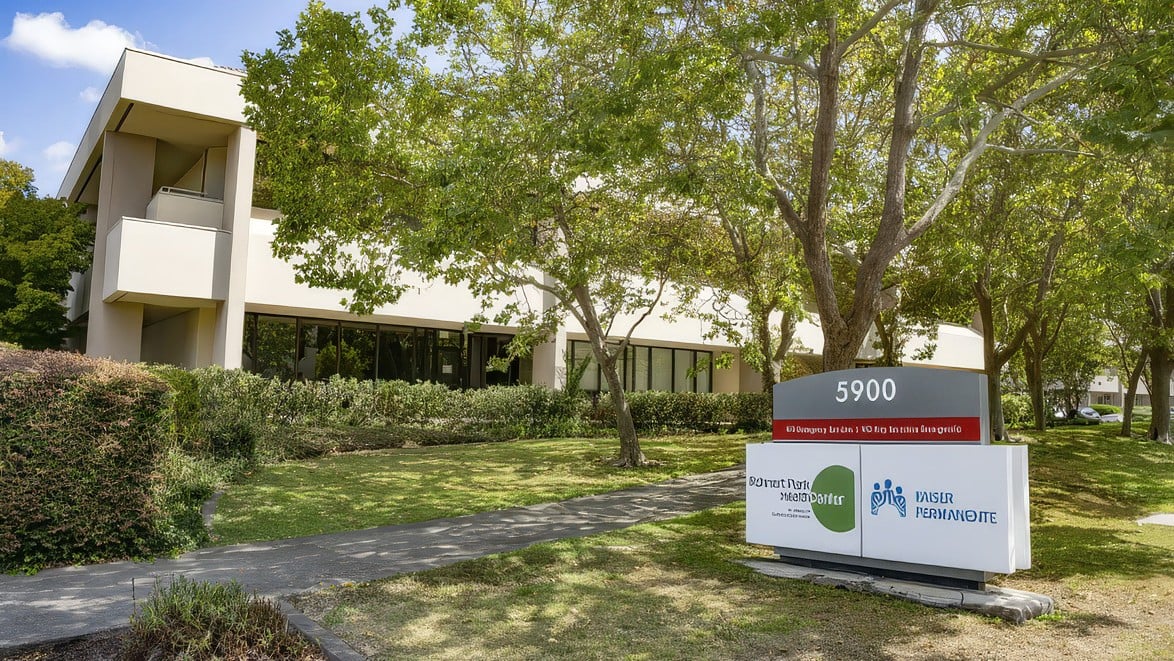 Slatt Capital Arranges Life Company Loan for Rohnert Park Offices