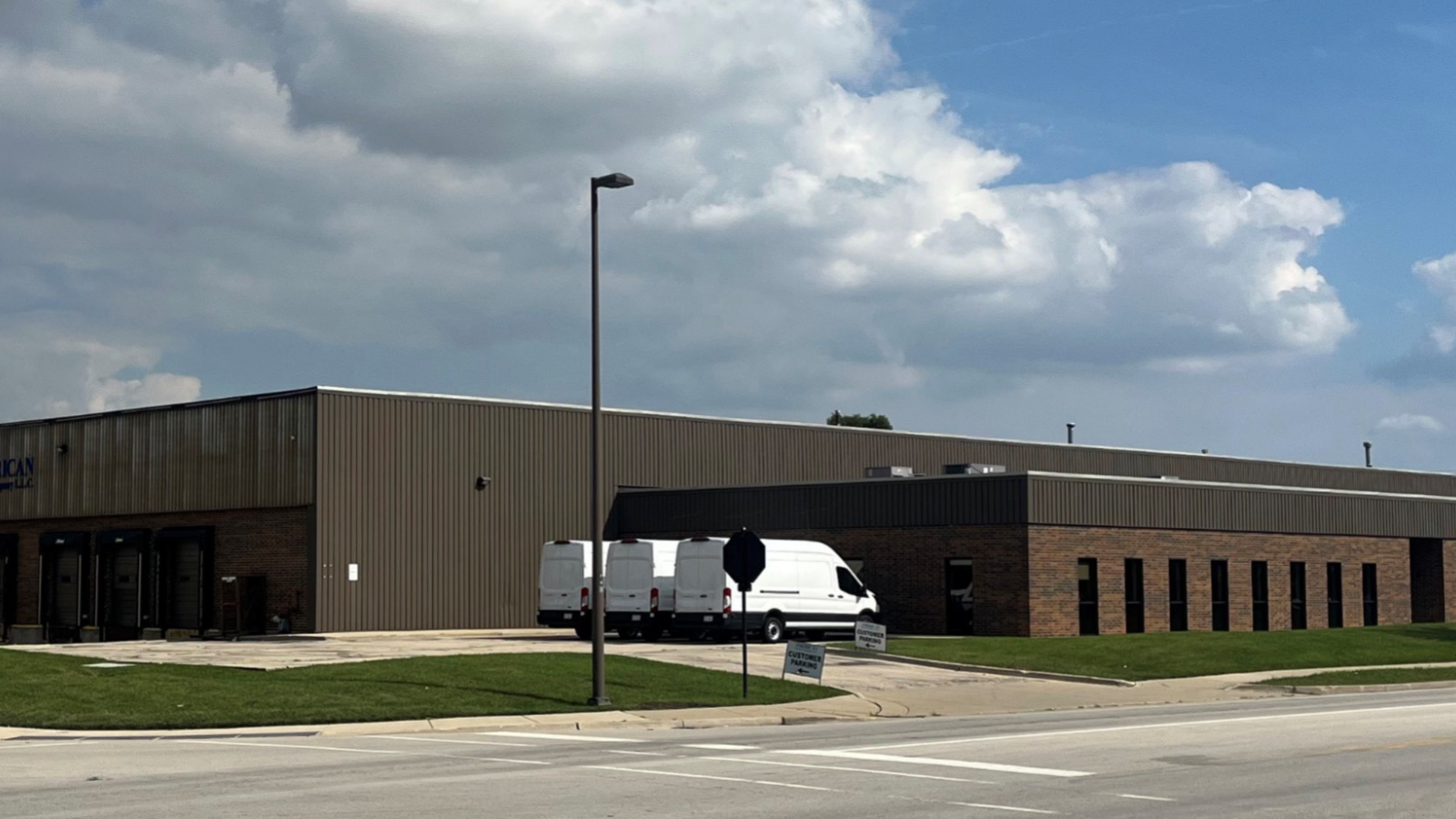 Lee & Associates Negotiates Elk Grove Village Industrial Building Sale