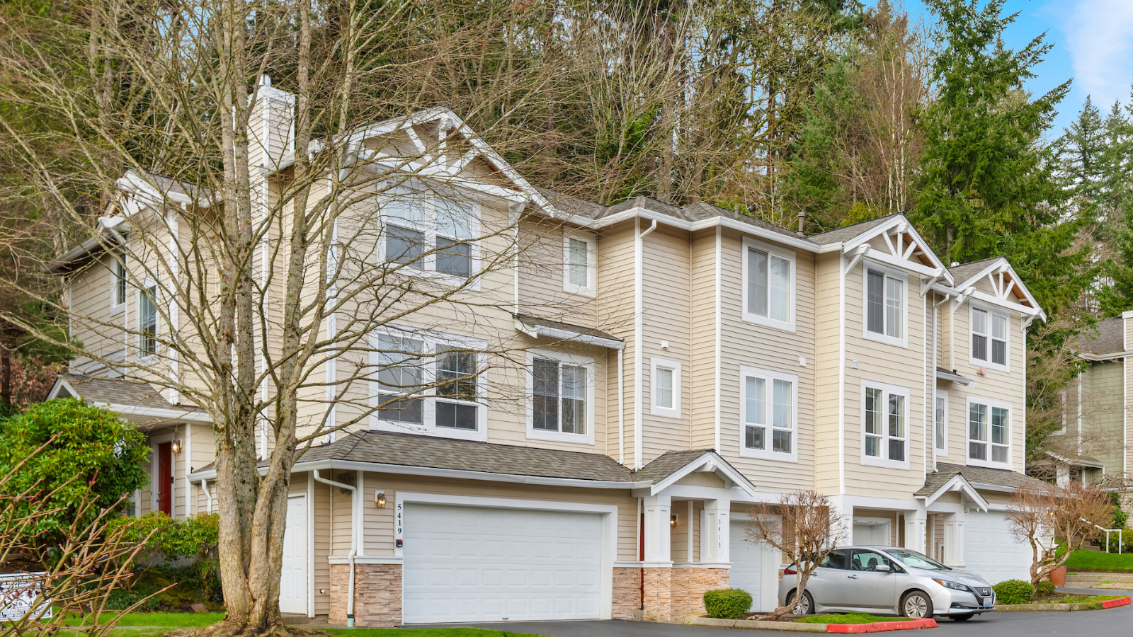 CBRE Arranges Sale of 134-Unit Issaquah Multifamily Complex for $55M
