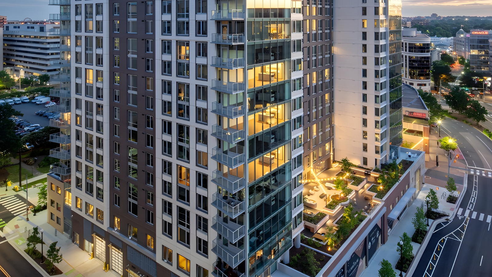 Pulse 15 Berkadia Arranges Sale of 423-Unit MXU Trophy Property in Arlington