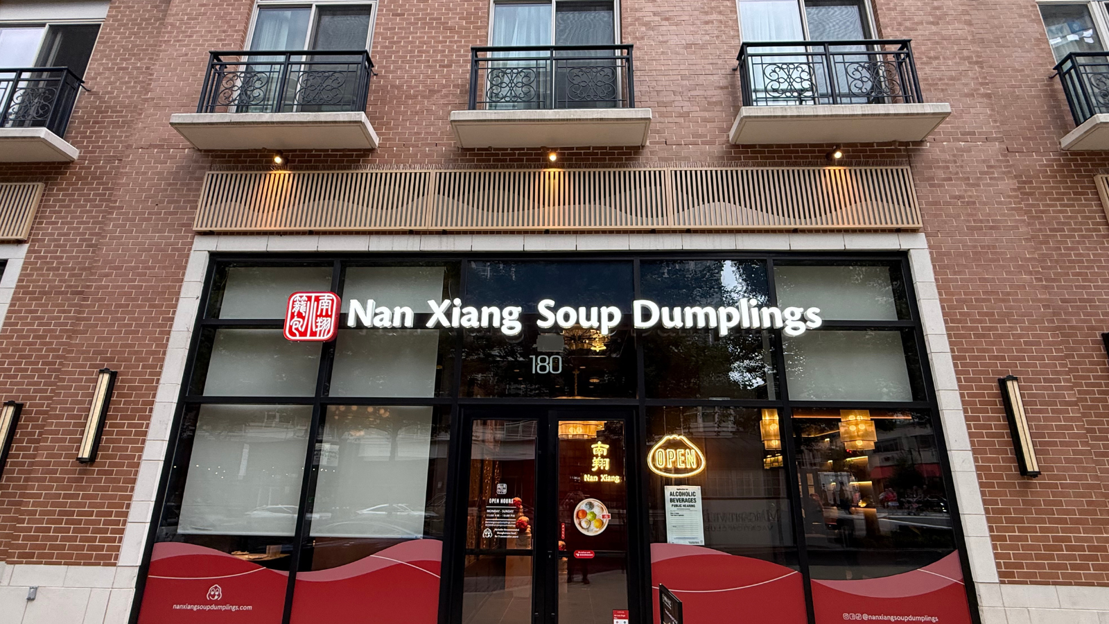 KLNB Represents Chinese Restaurant Concept in National Harbor Lease