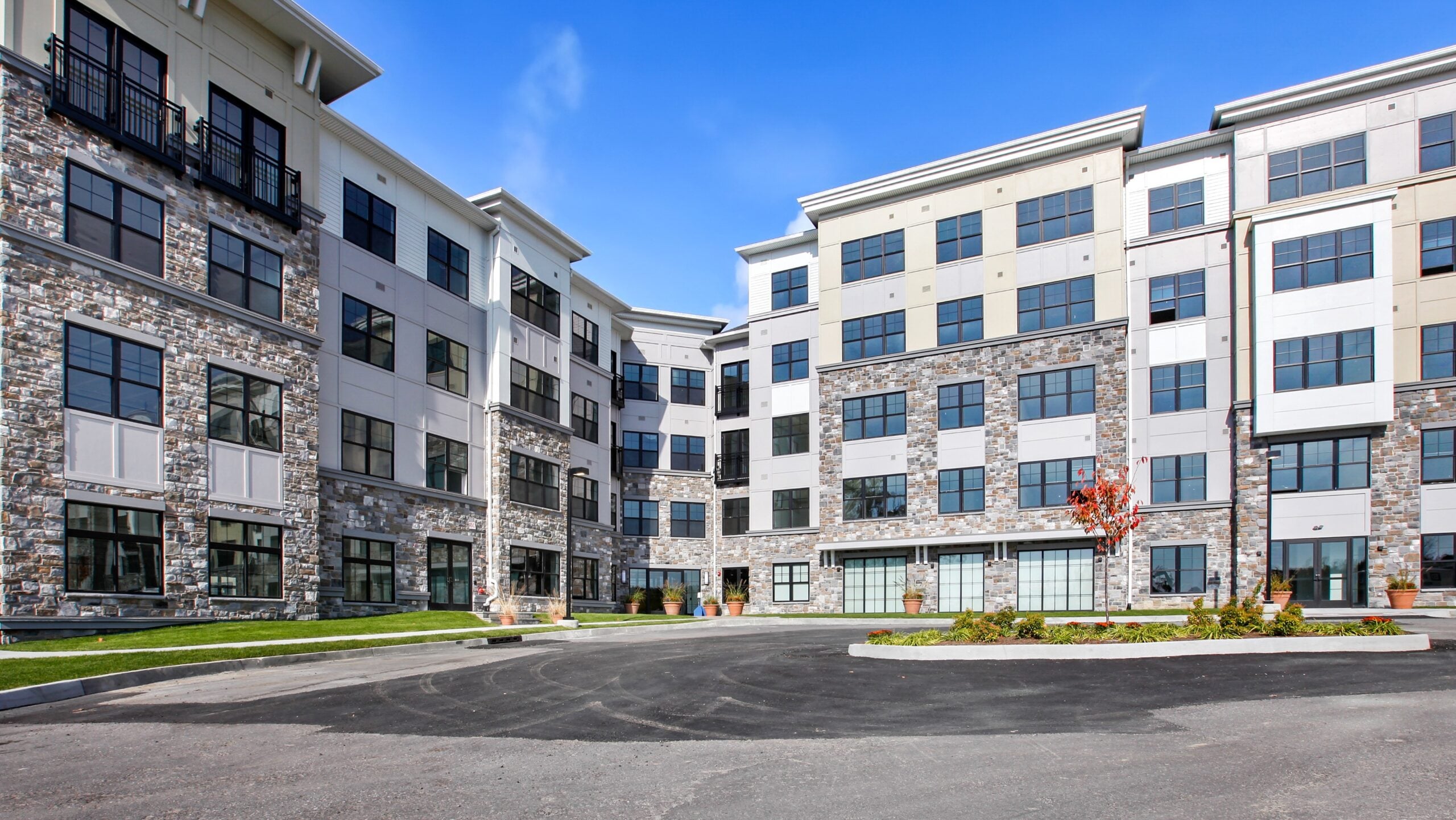 Kennedy Wilson Partnership Pays $237M for Westchester Apartments