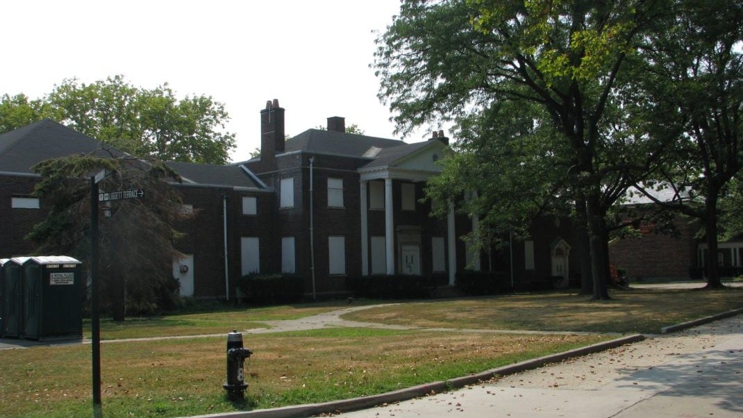 Governors Island Issues RFEI for Revitalization of Former YMCA, Theater