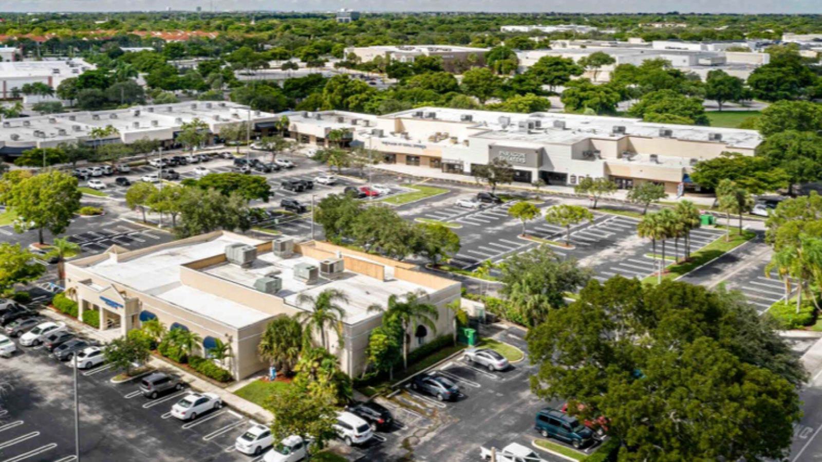 96K-SF Coral Springs Retail Center Trades Hands