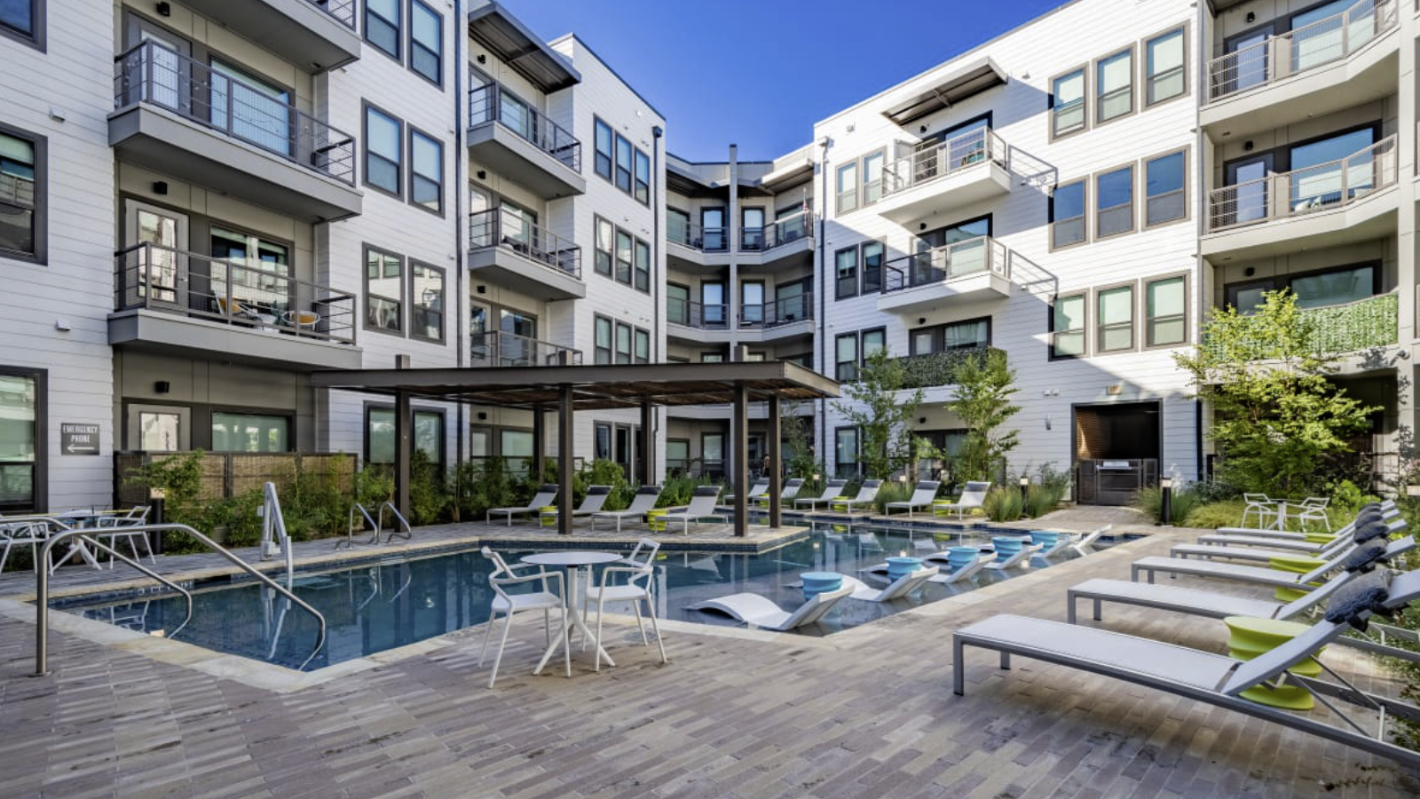 Sundance Bay Snags $95.7M Financing on Two Texas Rental Communities
