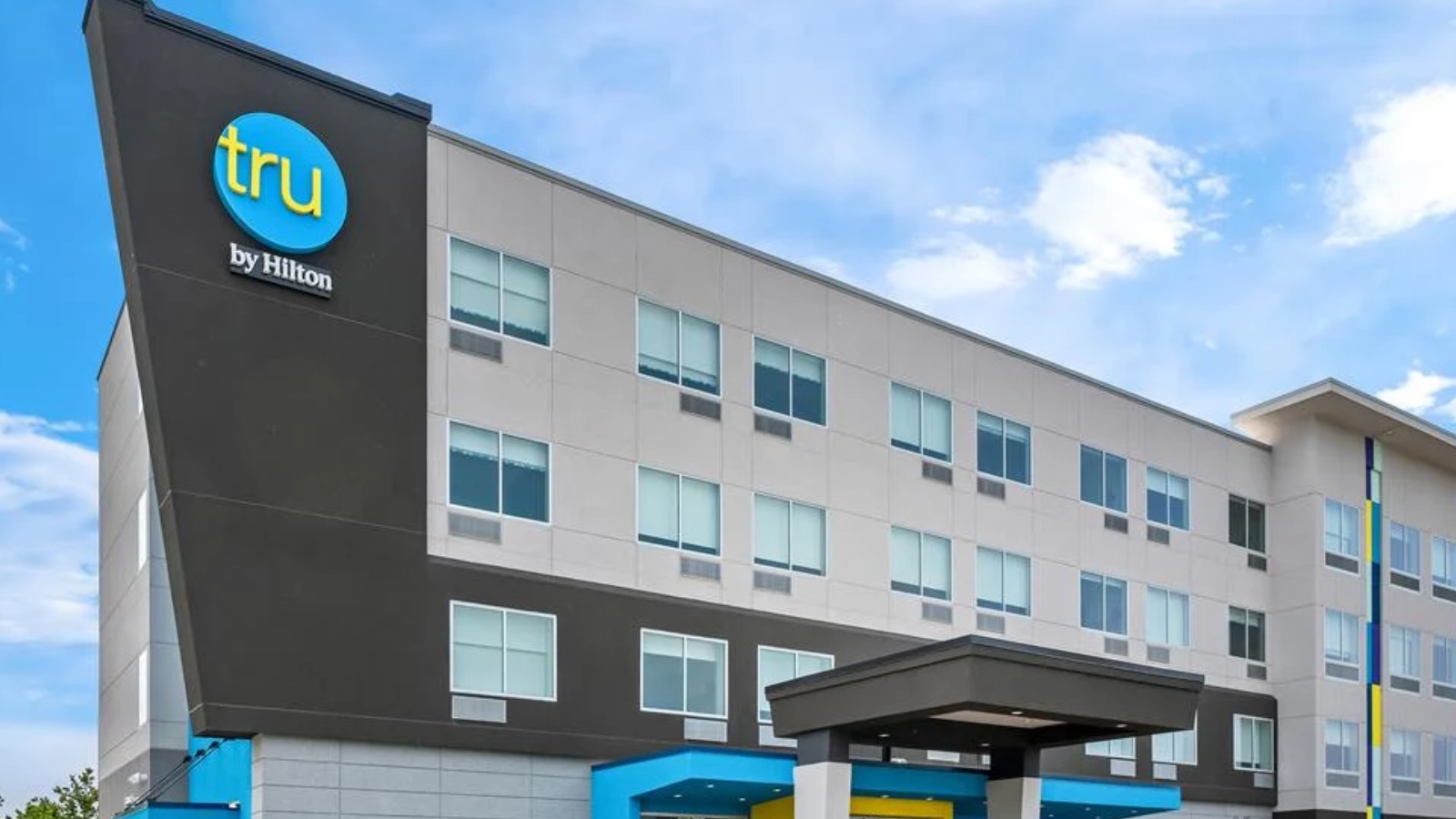 Inland National Development Co. Completes $32M Sale of Two Hilton Hotels