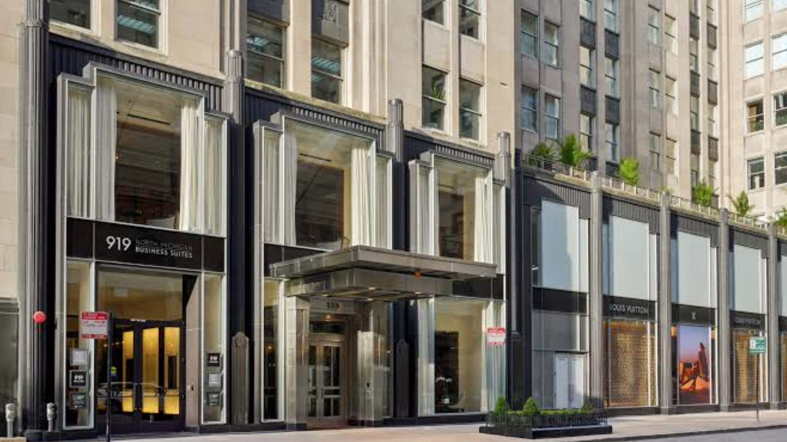 Newmark Arranges Sale of Luxury Retail Condominium in Chicago