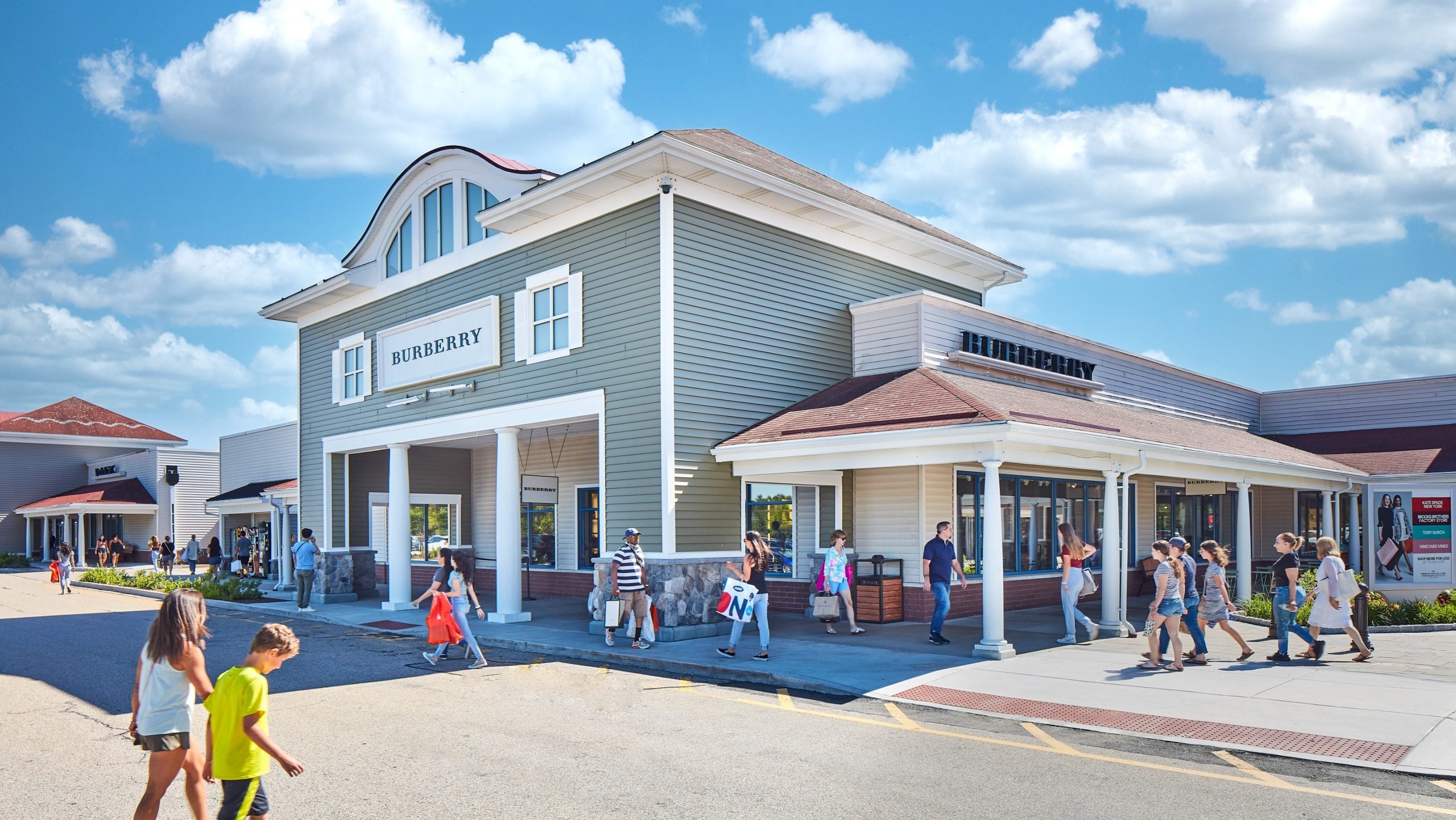 Wrentham Village Adds to Extensive Lineup of Outlet Stores, Dining Options