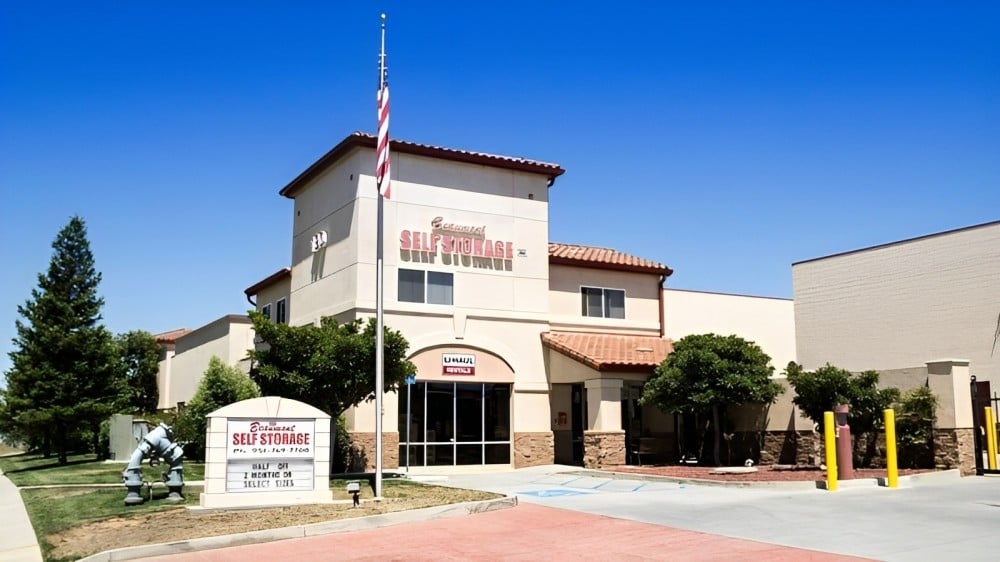 MMCC Arranges Financing for Riverside County Self-Storage Property