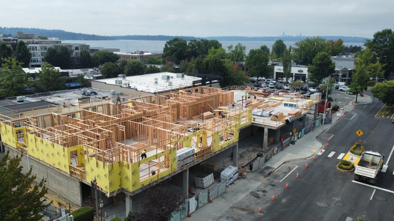 Kirkland Condominium Project Reaches Construction Milestone