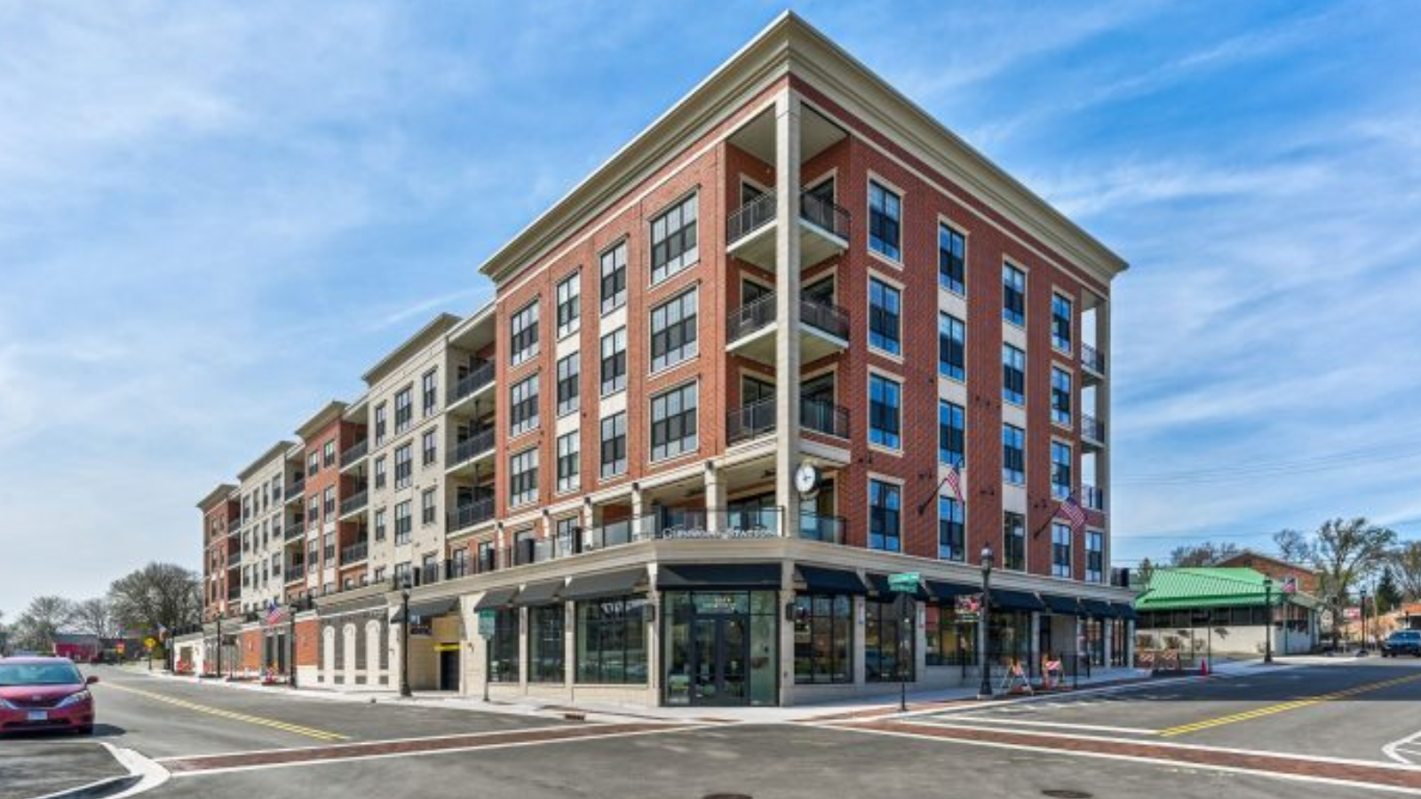 GREA Closes Sale of 86-Unit Luxury Apartments in Glen Ellyn