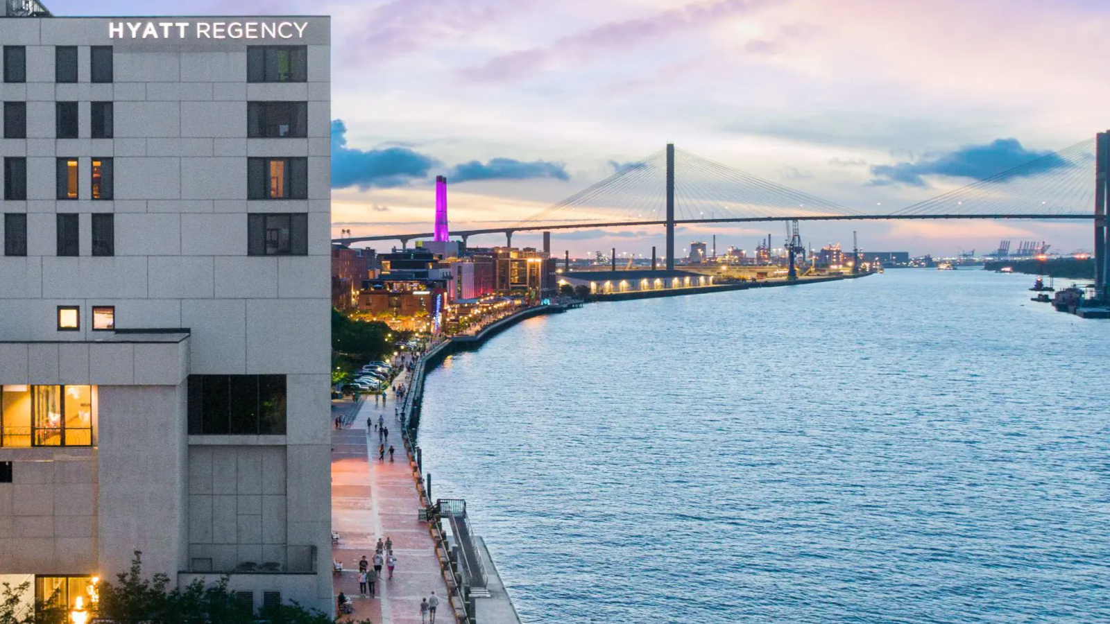JLL Secures Acquisition Financing for Hyatt Regency Savannah Sale